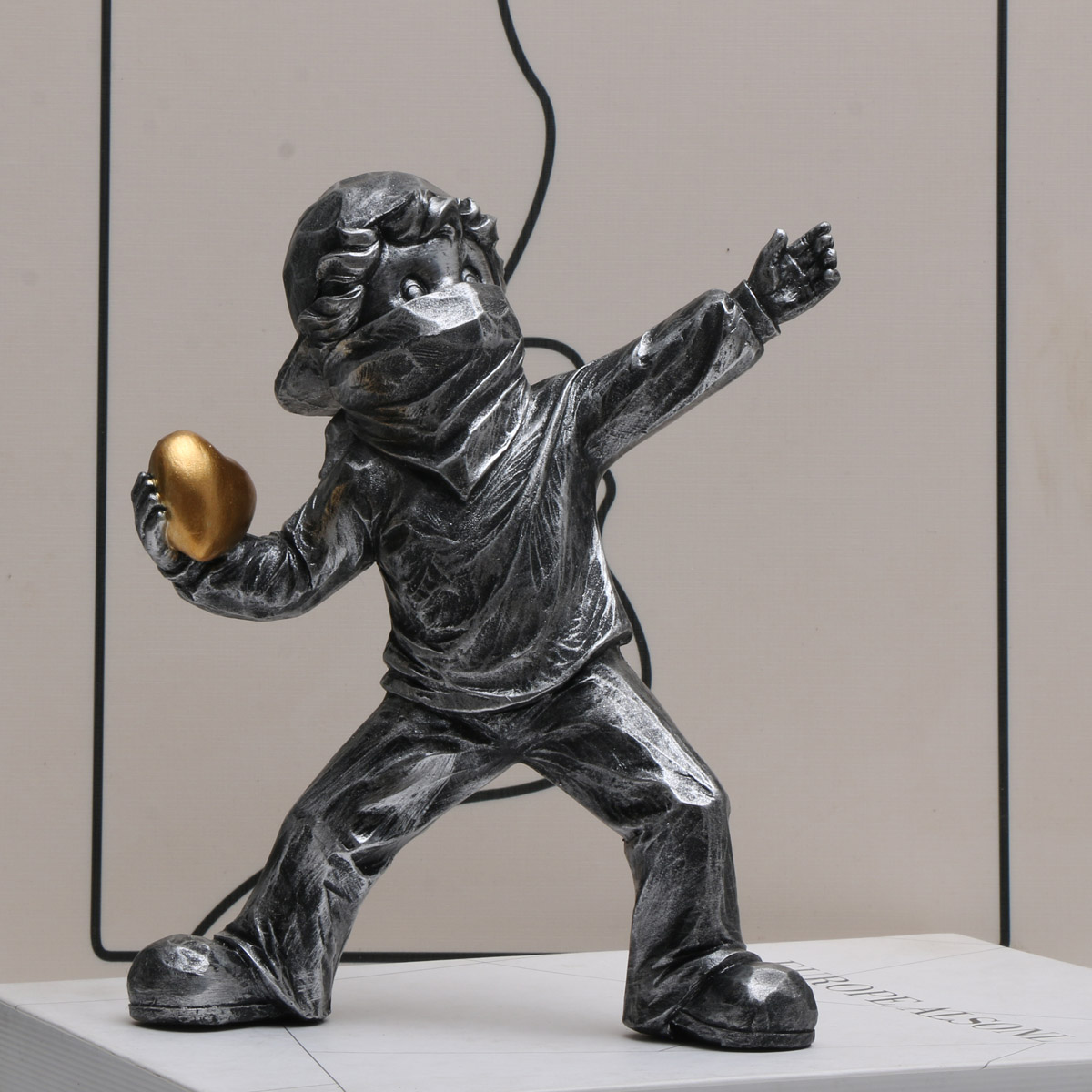 1 Stück Harz Banksy Love Skulp – Retro Gaming Decor Bewertung und Preis