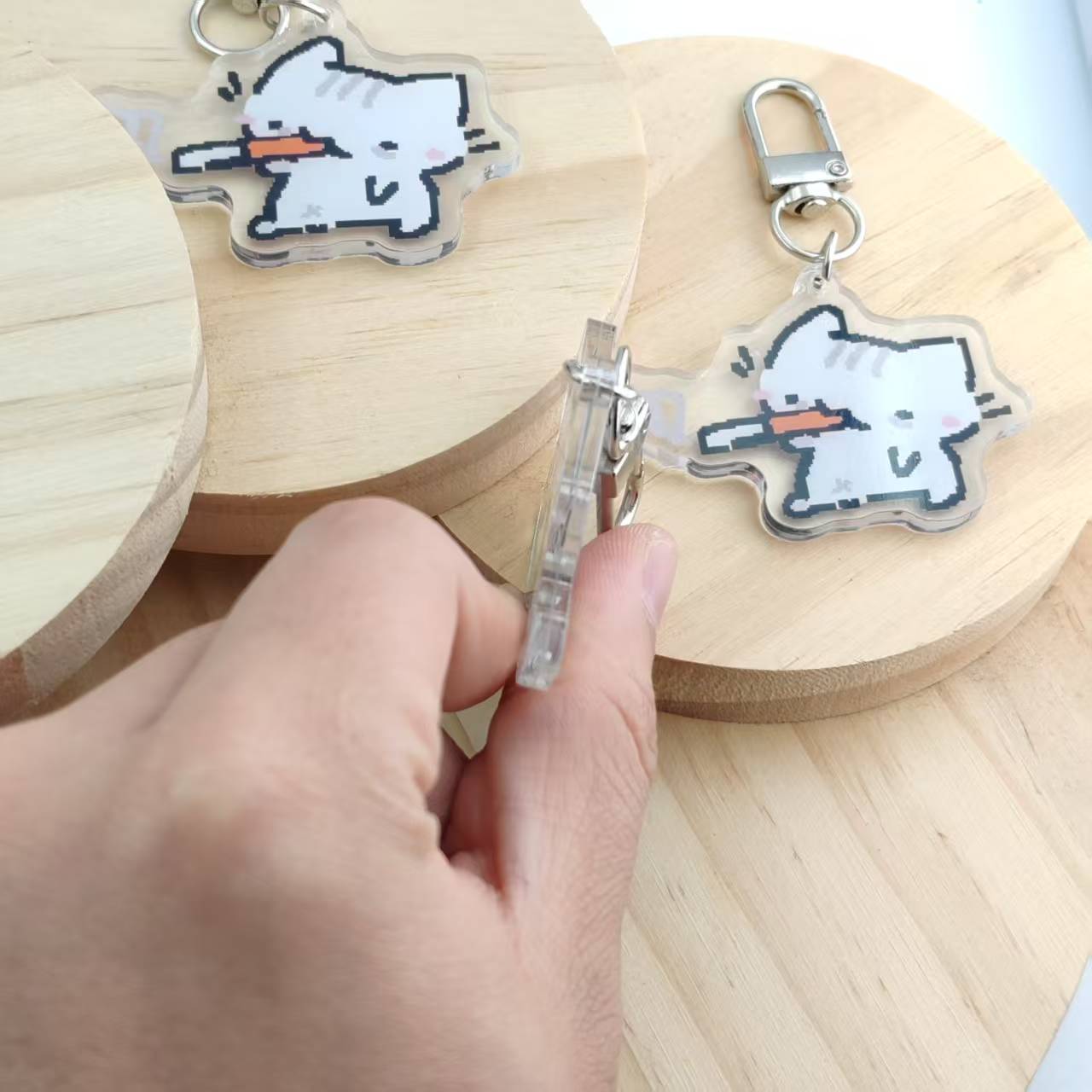 2D Flat Pixel Cat Schlüsselanh – Retro Gaming Design Bewertung und Preis